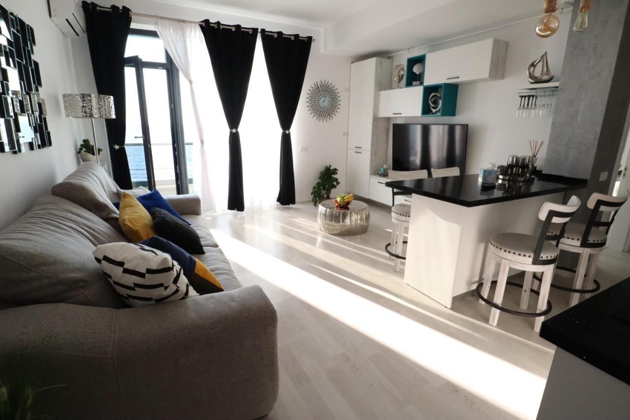 Apartmán Panoramis Promenada-Cezar Năvodari Exteriér fotografie